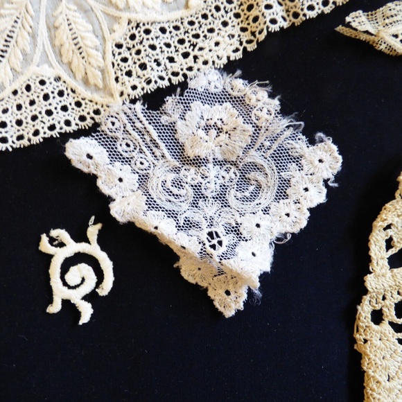 VTG antique Victorian hand made Trims Lace Edgings Patches 21 pieces ecru - Picture 10 of 11